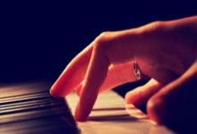 多少岁可以炒股票开户:股票选股app软件十大排名-社保、养老金等长线资金“上榜” 大手笔布局超百只A股